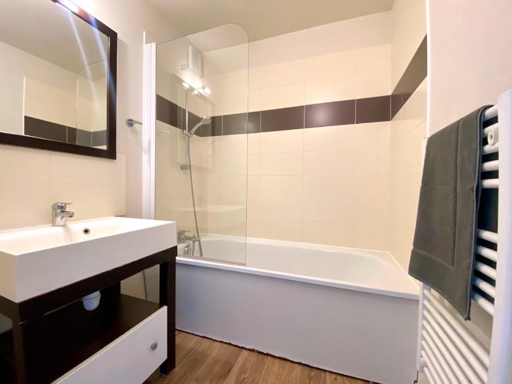 La Villa Astrid - 2 Chambres - Piscine - Mer - Parking لو كْروتْوَ المظهر الخارجي الصورة