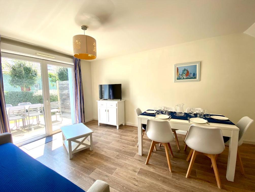 La Villa Astrid - 2 Chambres - Piscine - Mer - Parking لو كْروتْوَ المظهر الخارجي الصورة